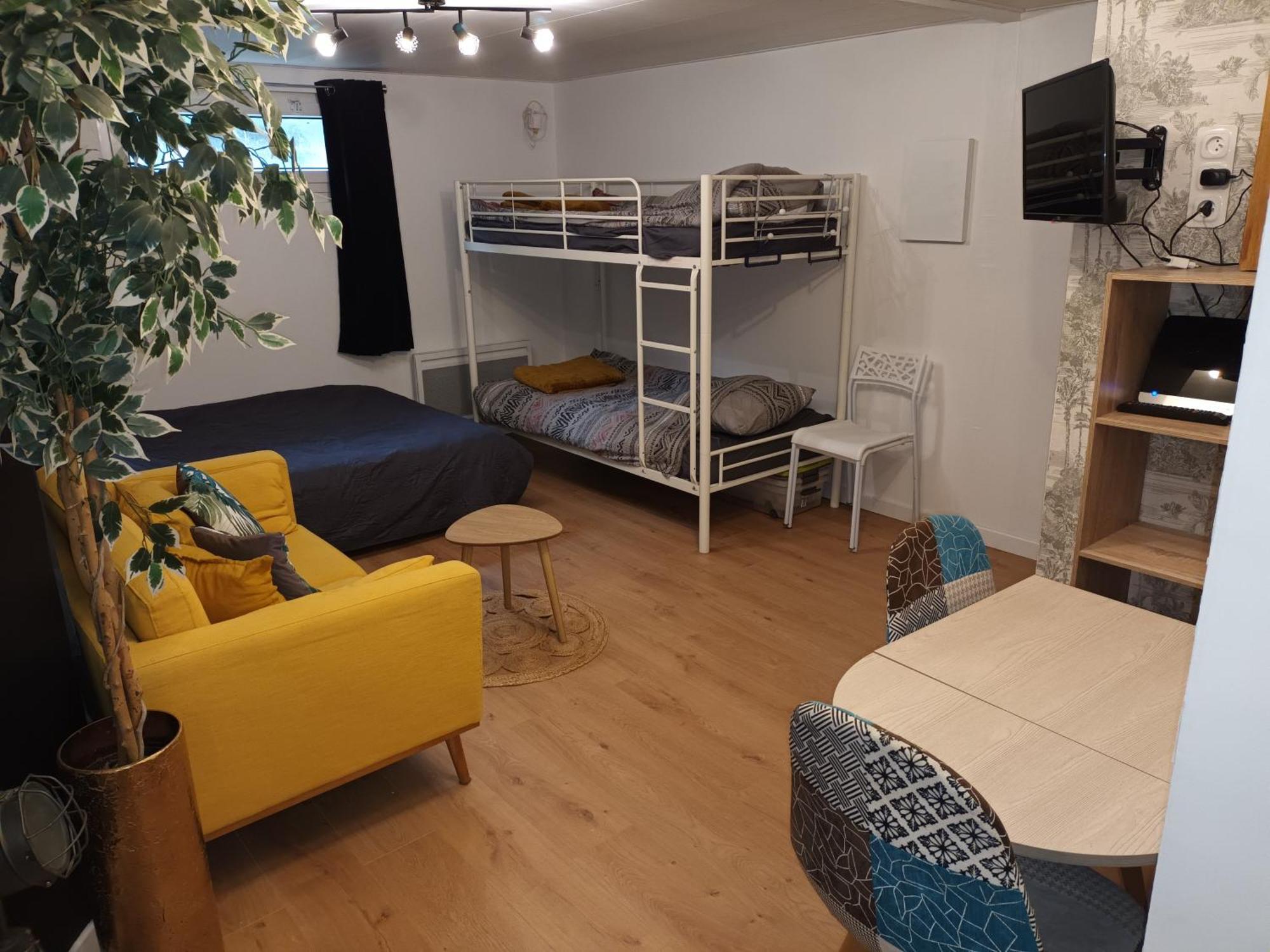 Appartement Tout Confort Le Fresne-Camilly Bagian luar foto